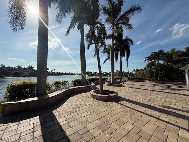 4801 Corian Ct, Naples, FL 34114-12