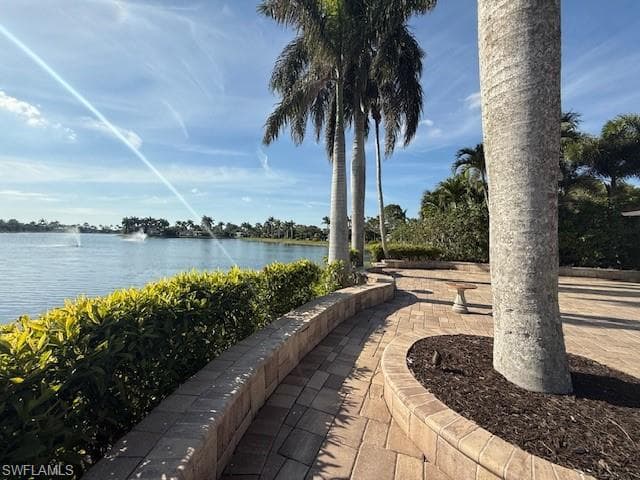 4801 Corian Ct, Naples, FL 34114-16