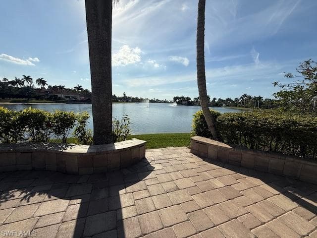 4801 Corian Ct, Naples, FL 34114-24