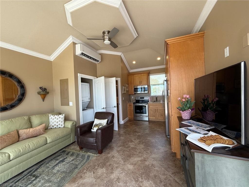 4801 Corian Ct, Naples, FL 34114-31