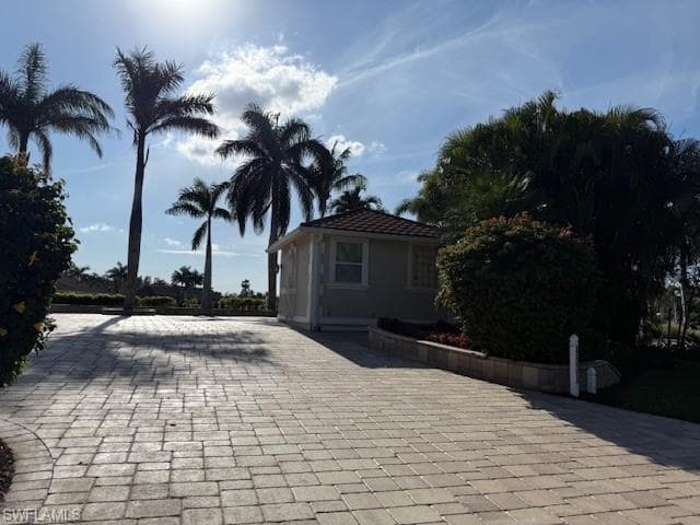 4801 Corian Ct, Naples, FL 34114-2
