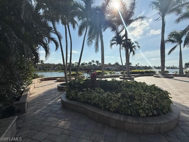 4801 Corian Ct, Naples, FL 34114-4