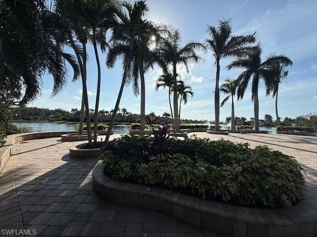 4801 Corian Ct, Naples, FL 34114-5