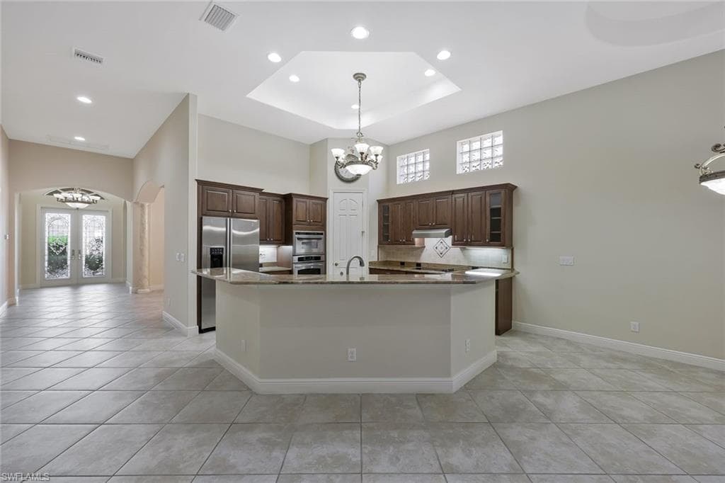 5616 Hammock Isles Dr, Naples, FL 34119-11