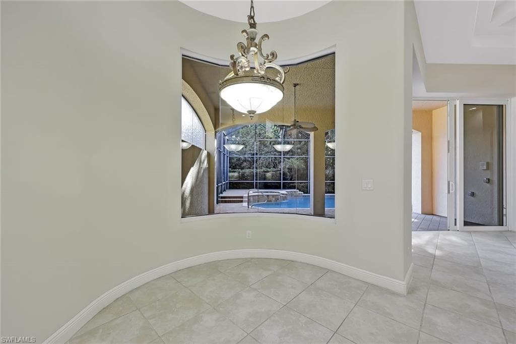 5616 Hammock Isles Dr, Naples, FL 34119-12