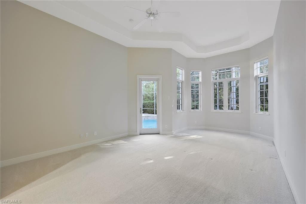 5616 Hammock Isles Dr, Naples, FL 34119-14