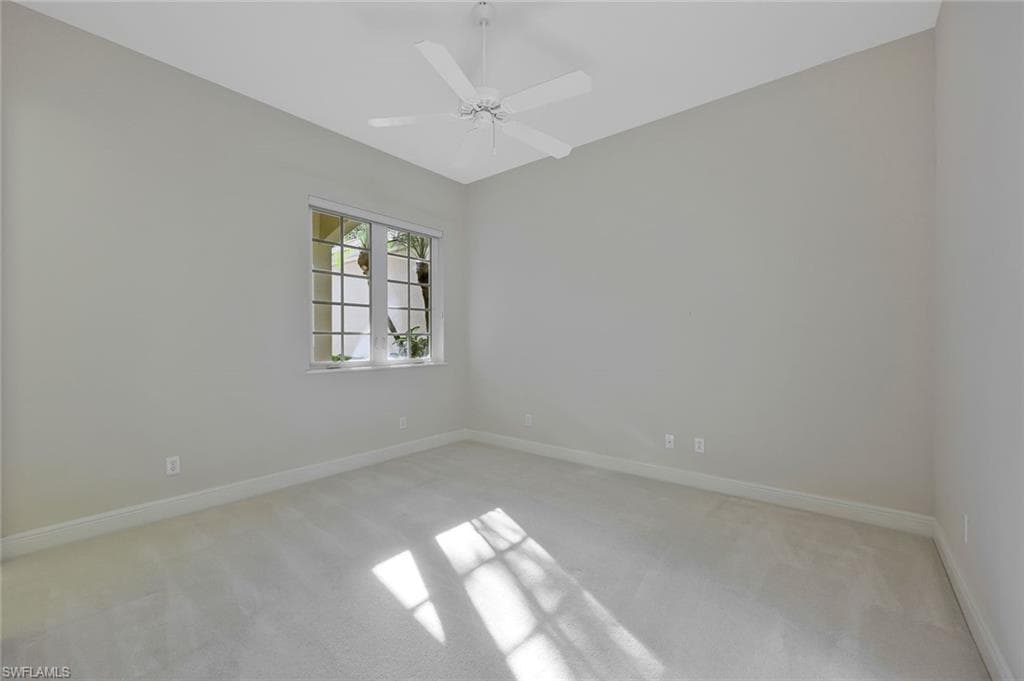 5616 Hammock Isles Dr, Naples, FL 34119-16