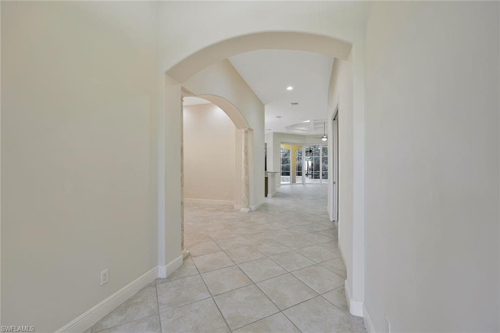 5616 Hammock Isles Dr, Naples, FL 34119-24