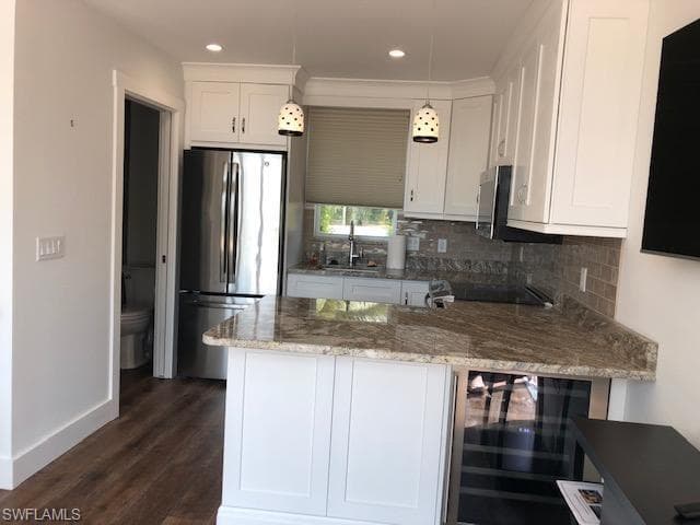 4713 Southern Breeze Dr, Naples, FL 34114-11