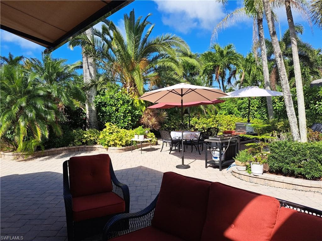4928 Coach Ln, Naples, FL 34114-15