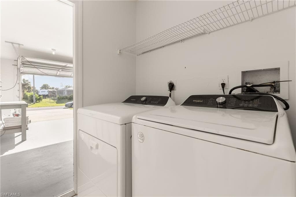 3320 11th Ave, Cape Coral, FL 33914-19