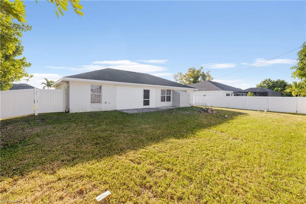 3320 11th Ave, Cape Coral, FL 33914-22
