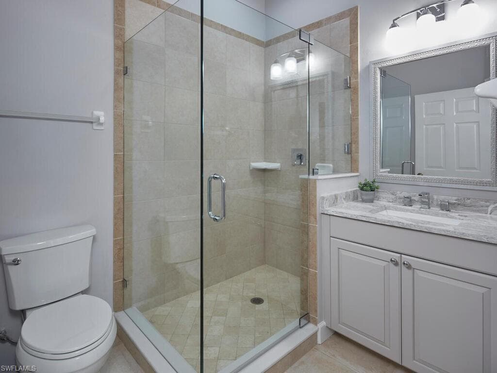 10331 Autumn Breeze Dr 202, Estero, FL 34135-15
