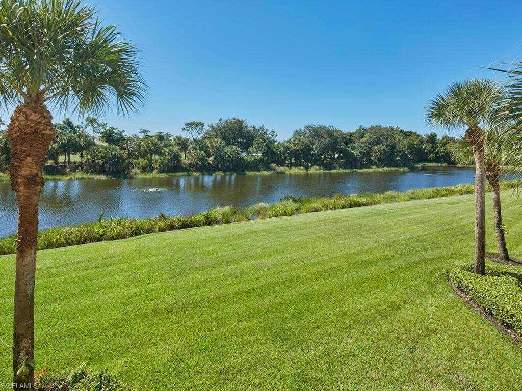 10331 Autumn Breeze Dr 202, Estero, FL 34135-1