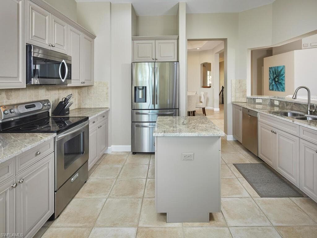 10331 Autumn Breeze Dr 202, Estero, FL 34135-6