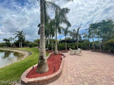 4629 Southern Breeze Dr, Naples, FL 34114-5