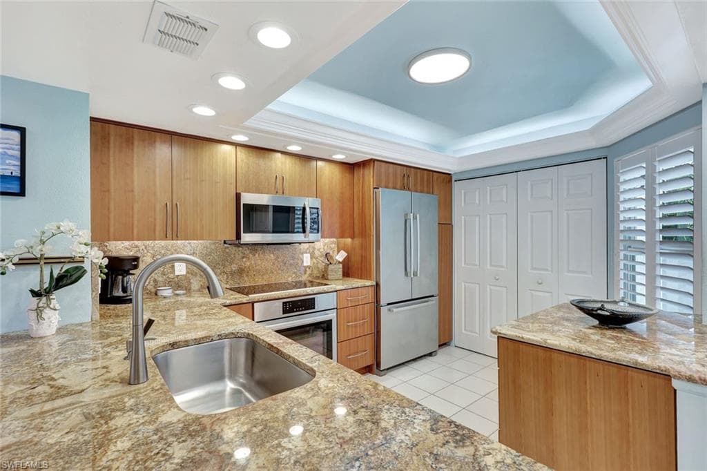 100 Stevens Landing Dr 101, Marco Island, FL 34145-8