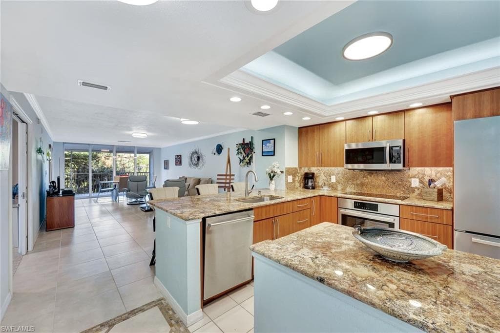 100 Stevens Landing Dr 101, Marco Island, FL 34145-10