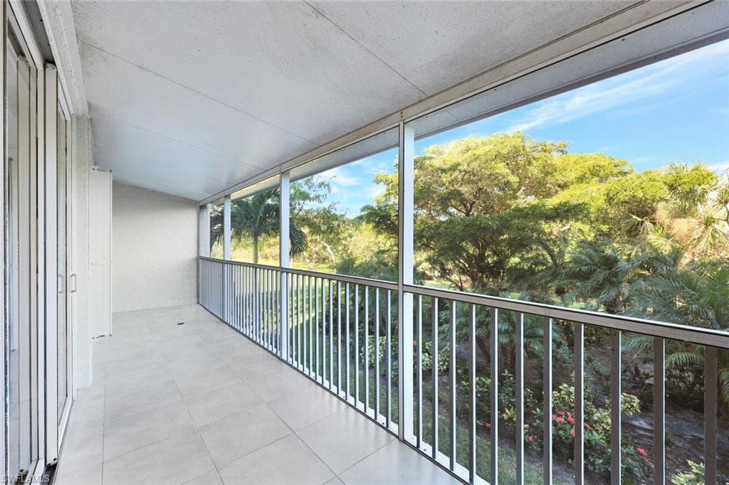 100 Stevens Landing Dr 101, Marco Island, FL 34145-18