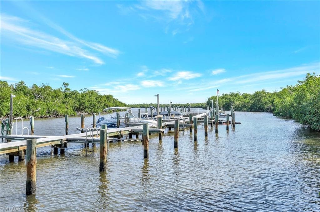 100 Stevens Landing Dr 101, Marco Island, FL 34145-21