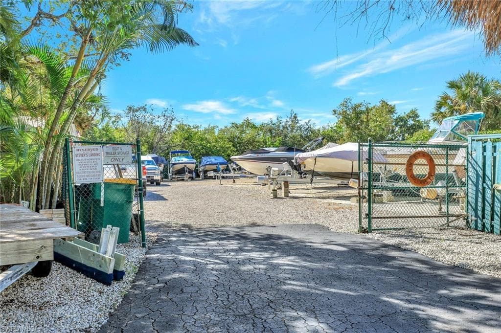 100 Stevens Landing Dr 101, Marco Island, FL 34145-24