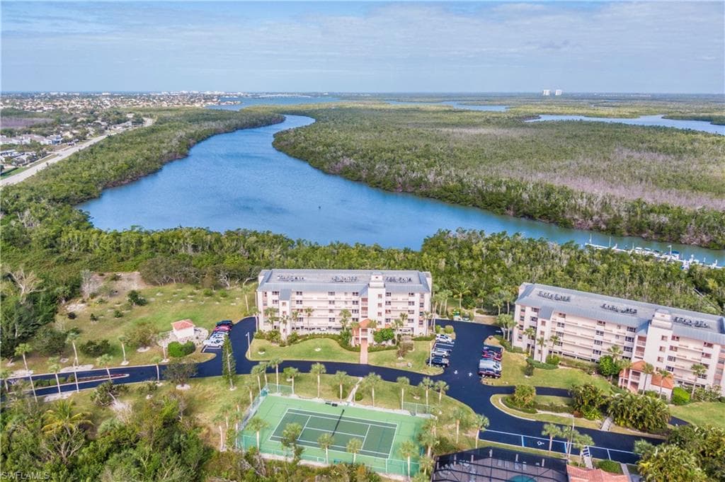 100 Stevens Landing Dr 101, Marco Island, FL 34145-26