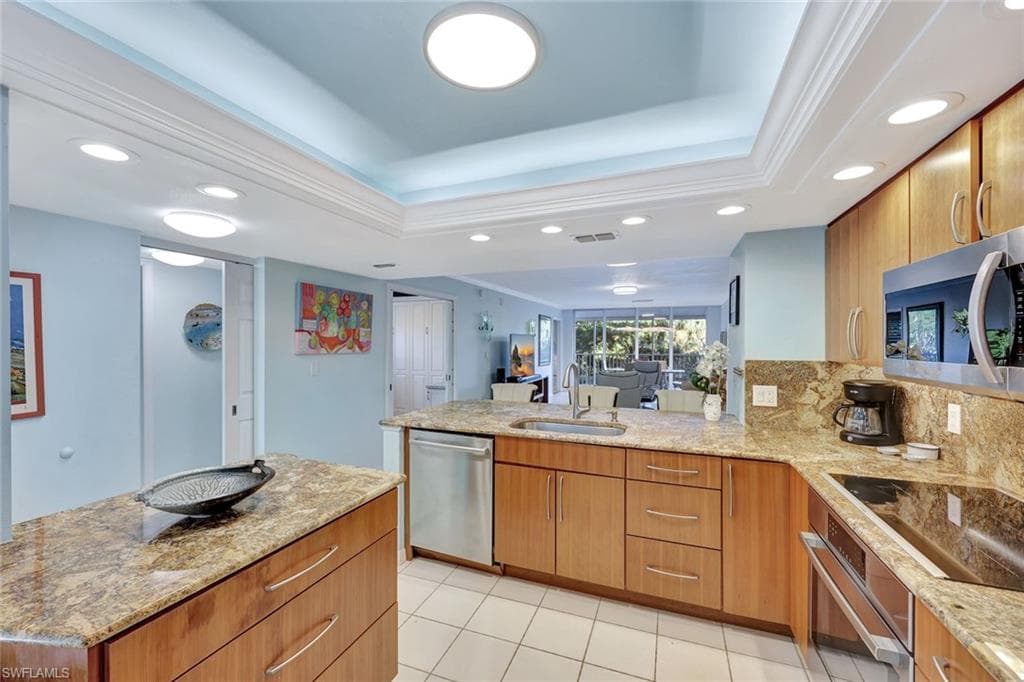 100 Stevens Landing Dr 101, Marco Island, FL 34145-1