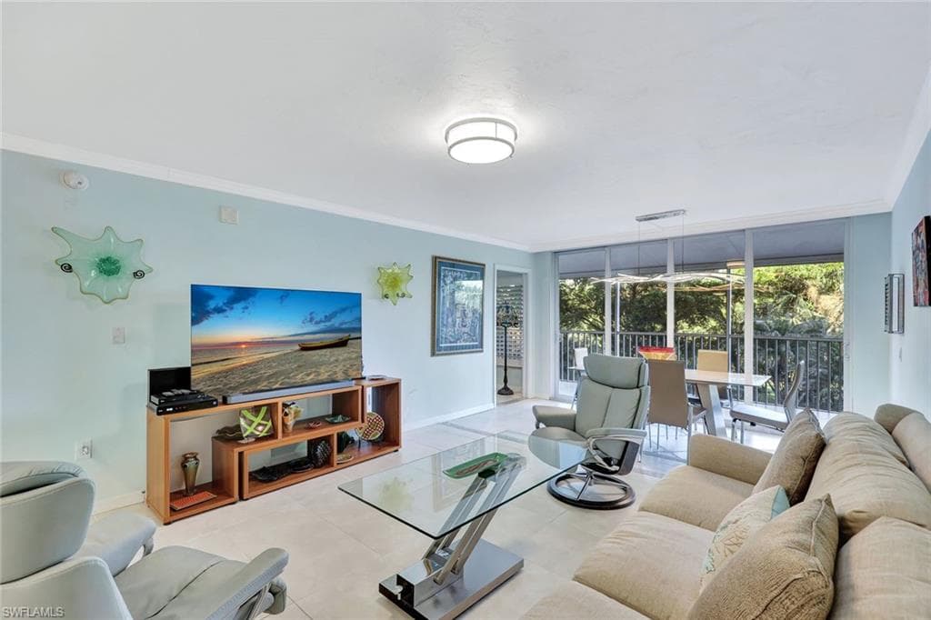 100 Stevens Landing Dr 101, Marco Island, FL 34145-3