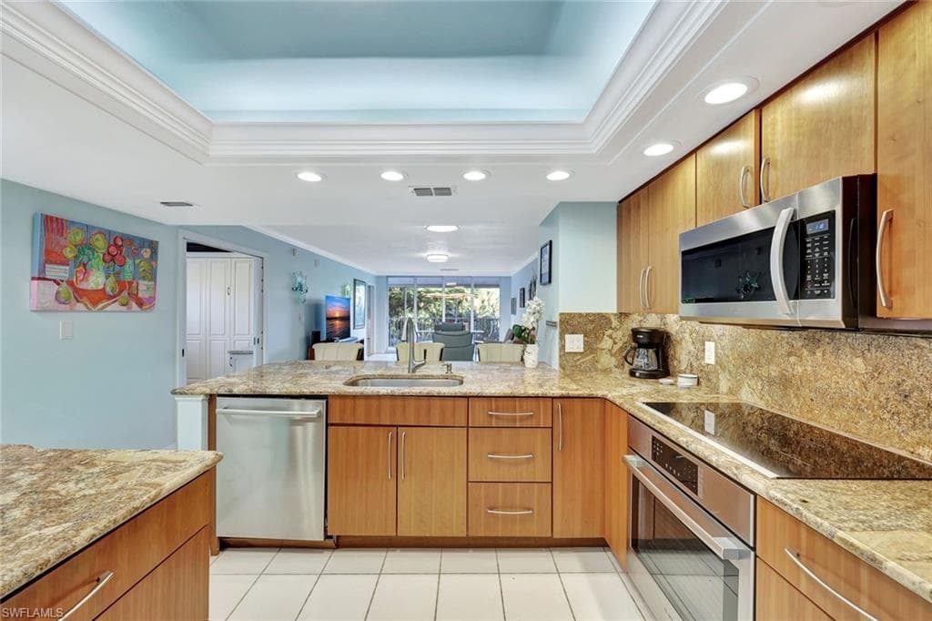 100 Stevens Landing Dr 101, Marco Island, FL 34145-7
