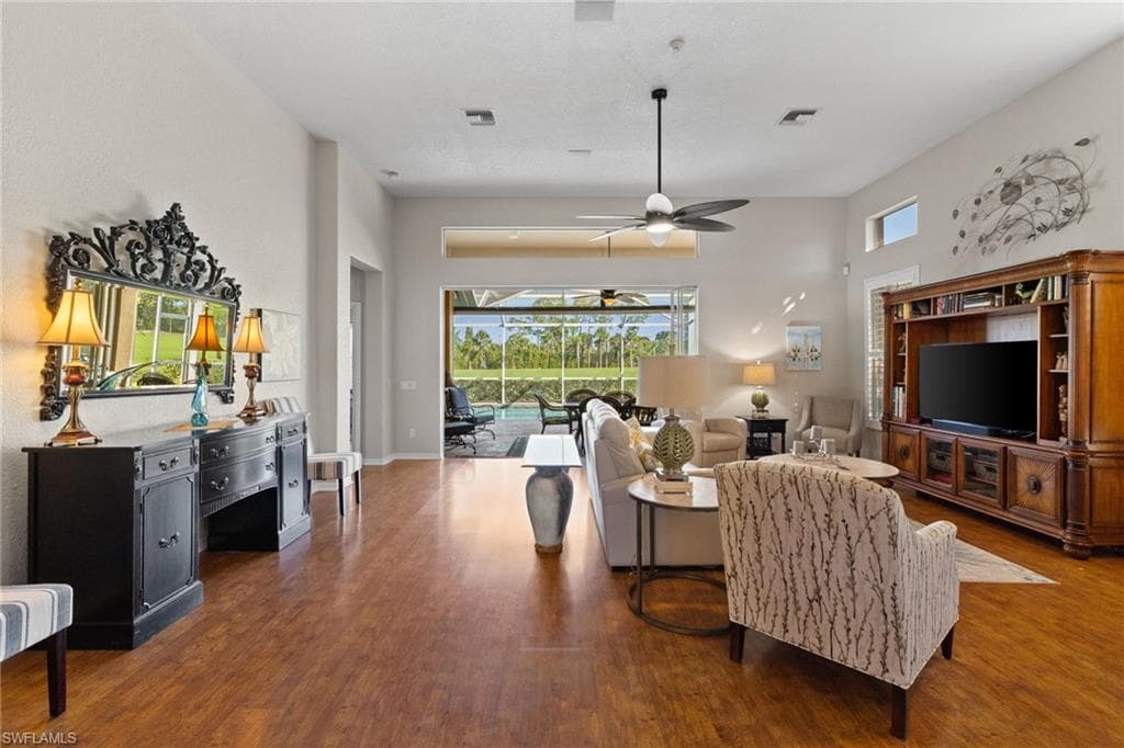 1845 Pondside Ln, Naples, FL 34109-9