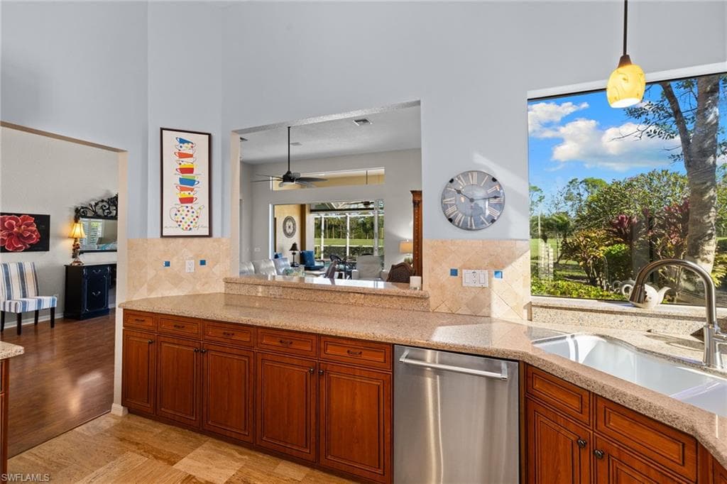 1845 Pondside Ln, Naples, FL 34109-15