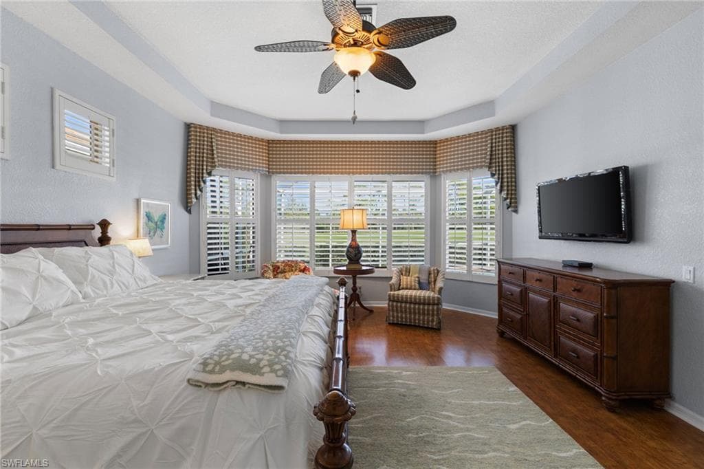 1845 Pondside Ln, Naples, FL 34109-23