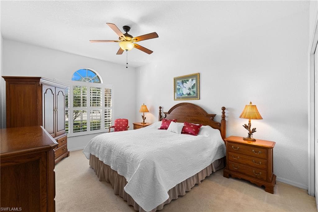 1845 Pondside Ln, Naples, FL 34109-26