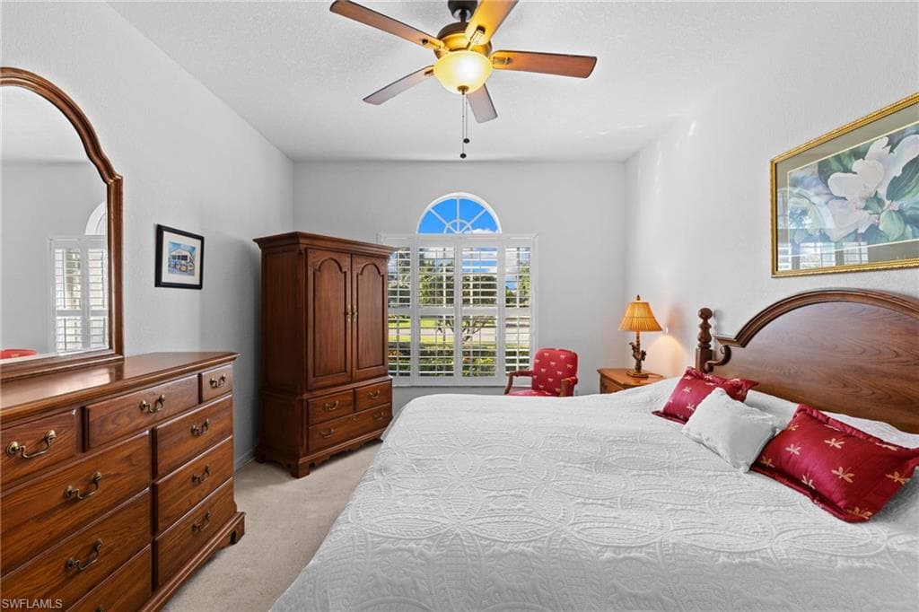 1845 Pondside Ln, Naples, FL 34109-27