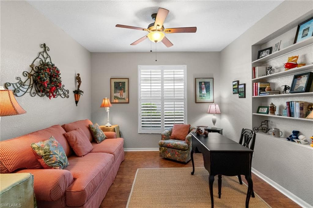 1845 Pondside Ln, Naples, FL 34109-29