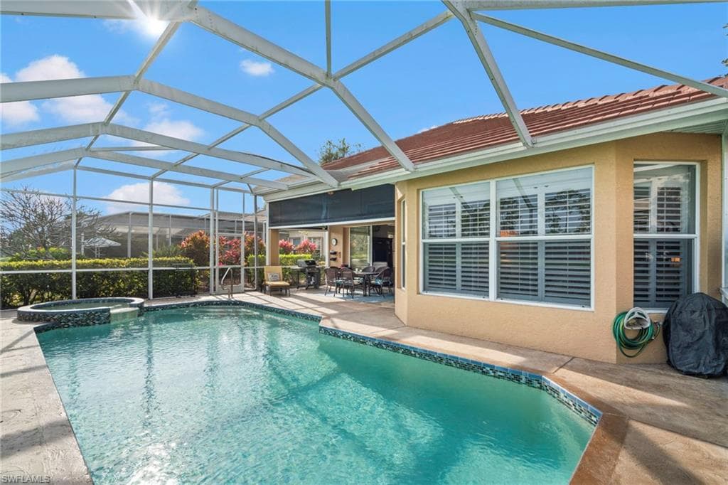 1845 Pondside Ln, Naples, FL 34109-34