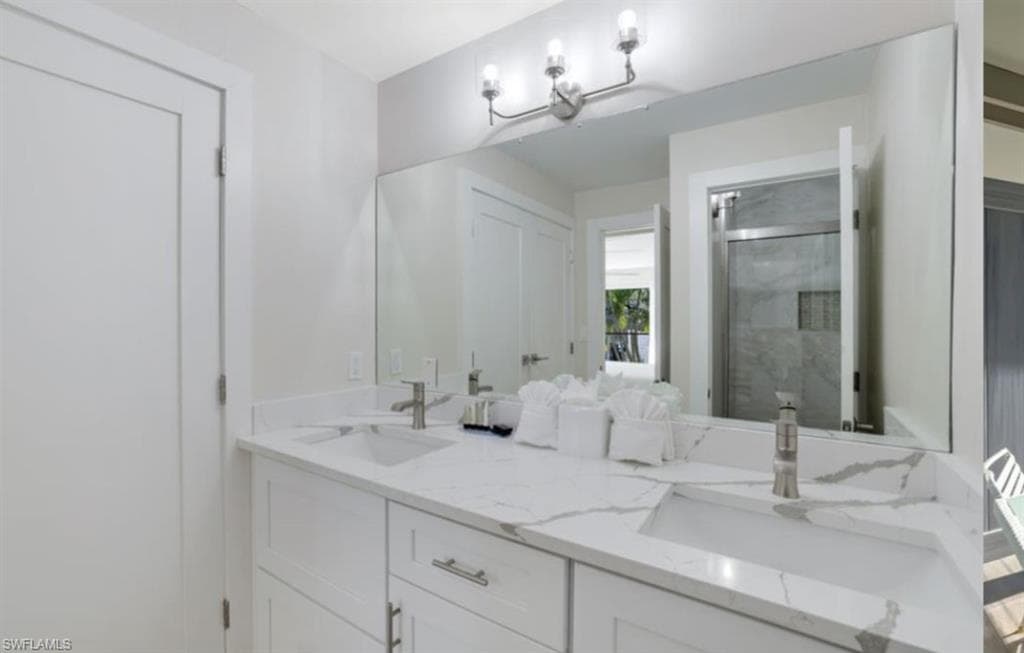 900 Broad Ave S 140, Naples, FL 34102-3