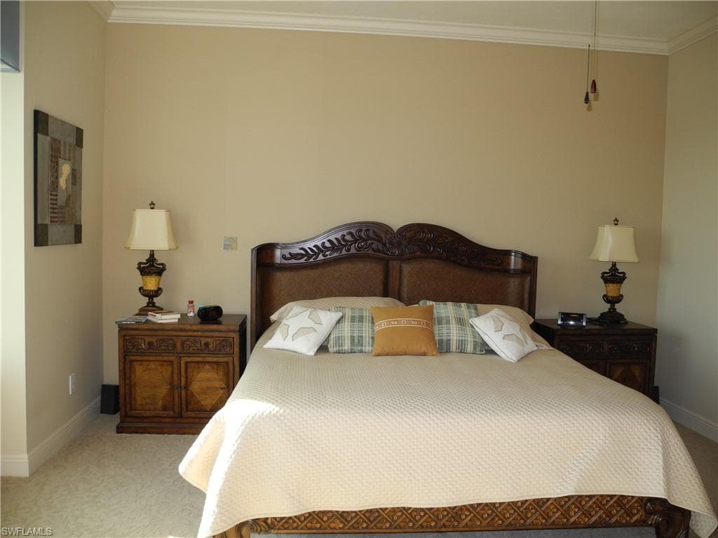 445 Cove Tower Dr 1702, Naples, FL 34110-16