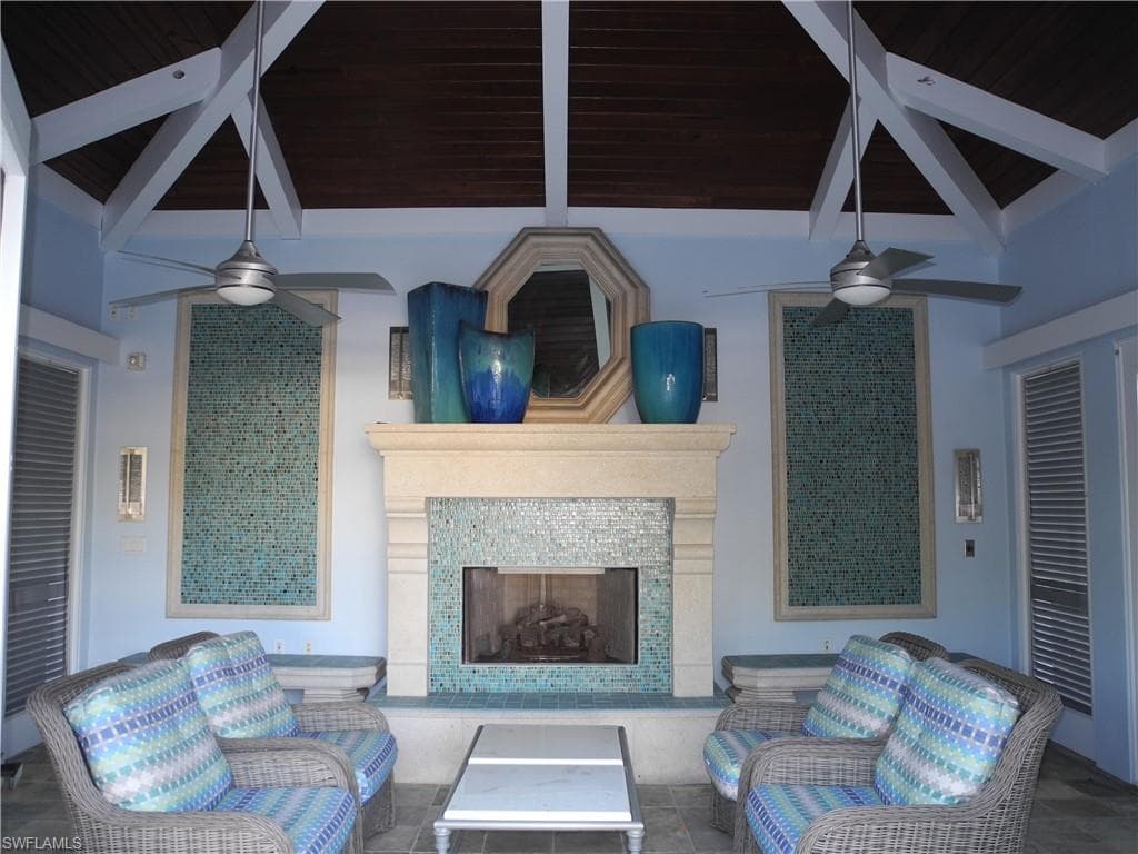 445 Cove Tower Dr 1702, Naples, FL 34110-37