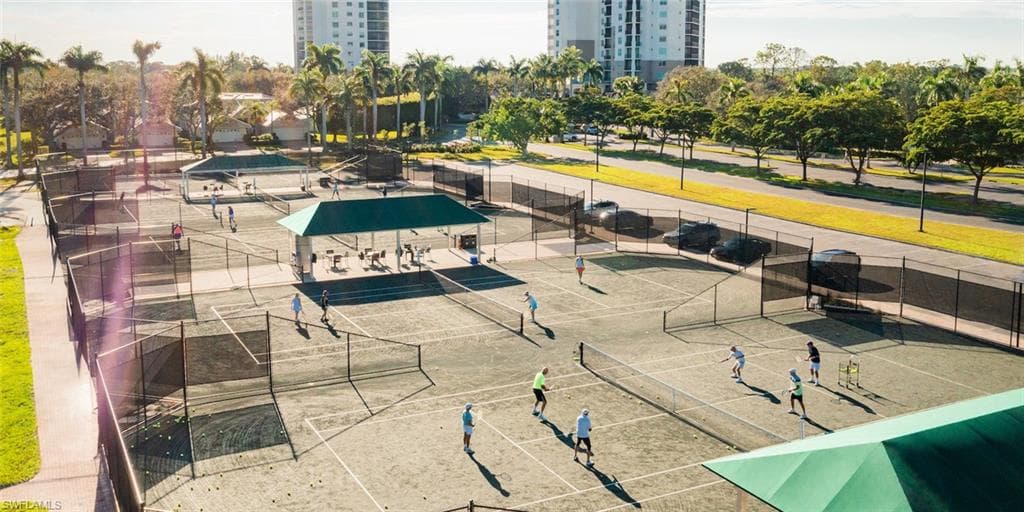 445 Cove Tower Dr 1702, Naples, FL 34110-42