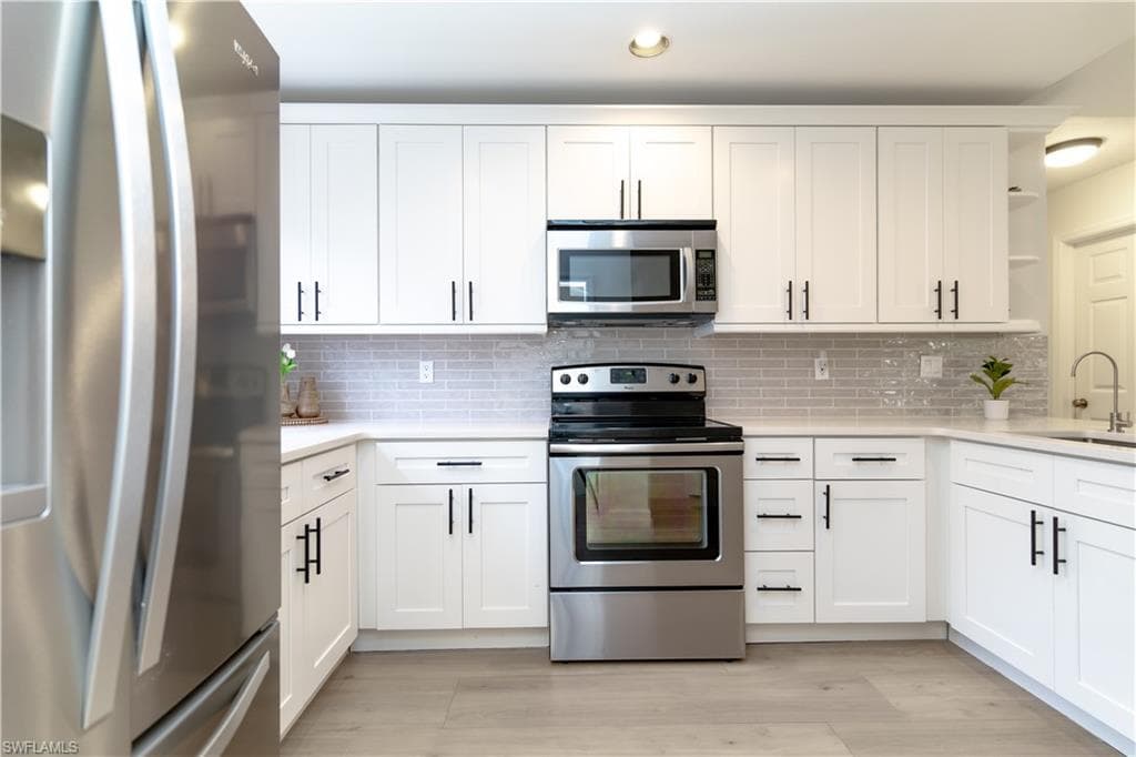 9151 Irving Rd, Fort Myers, FL 33967-40