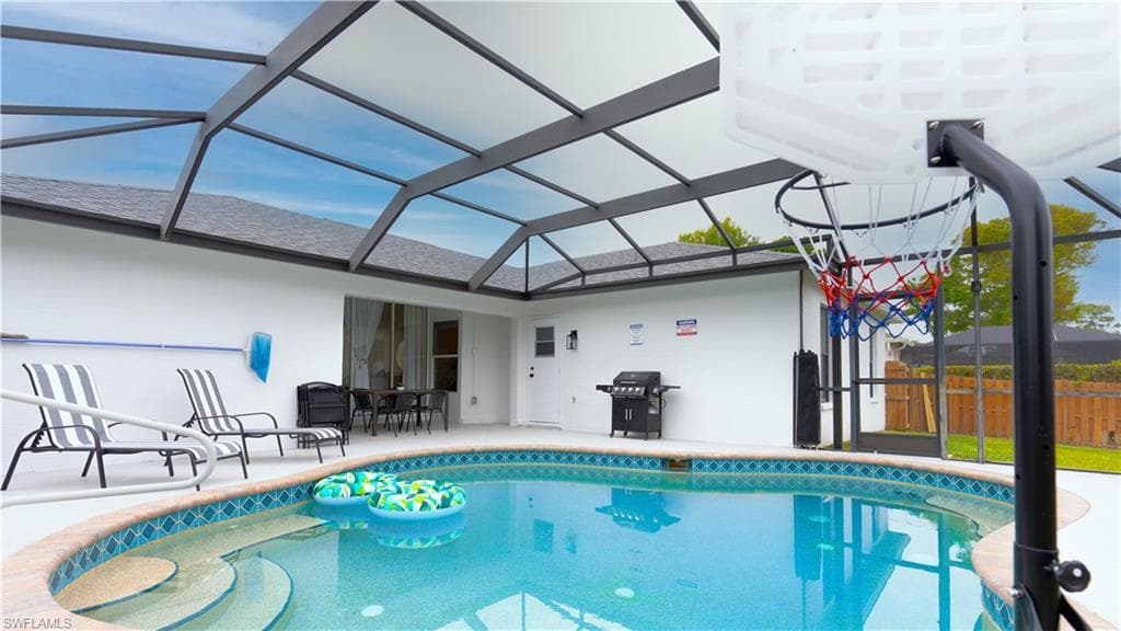 9151 Irving Rd, Fort Myers, FL 33967-5