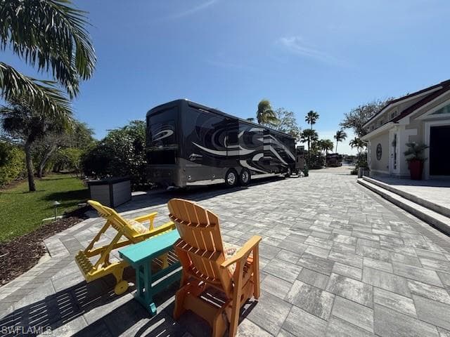 4670 Southern Breeze Dr, Naples, FL 34114-18