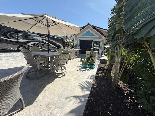4670 Southern Breeze Dr, Naples, FL 34114-26