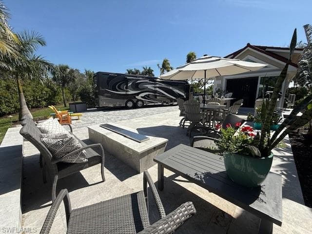 4670 Southern Breeze Dr, Naples, FL 34114-27