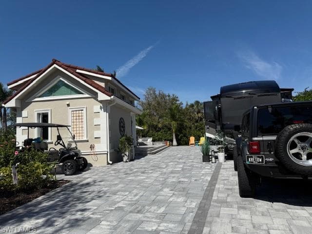 4670 Southern Breeze Dr, Naples, FL 34114-3
