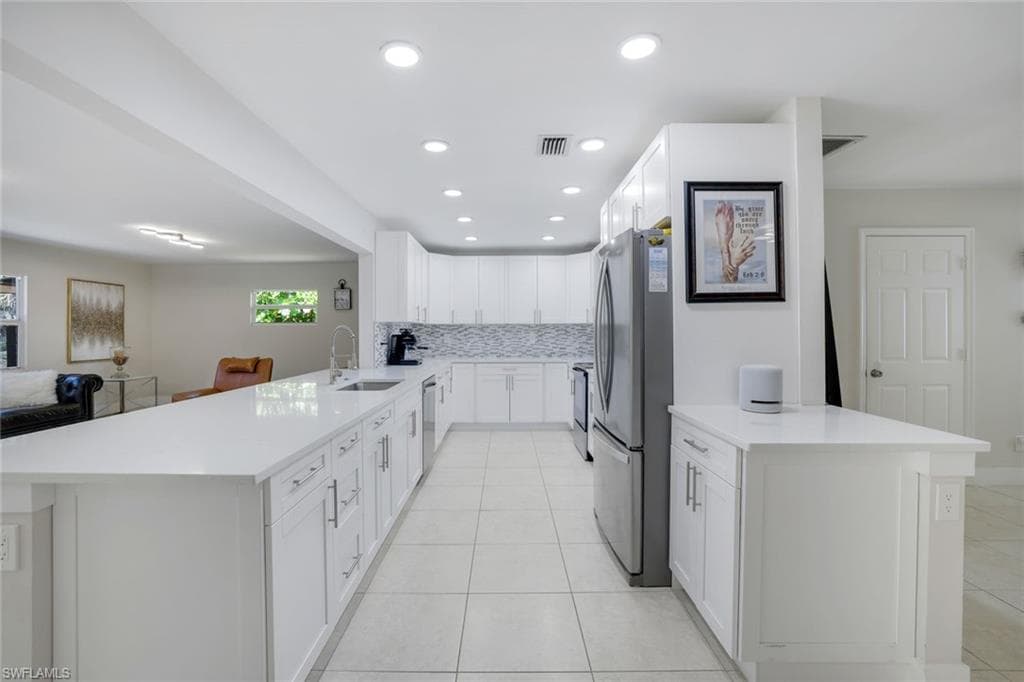 2855 66th St SW, Naples, FL 34105-9