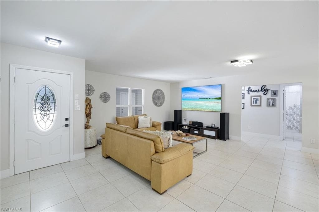 2855 66th St SW, Naples, FL 34105-6