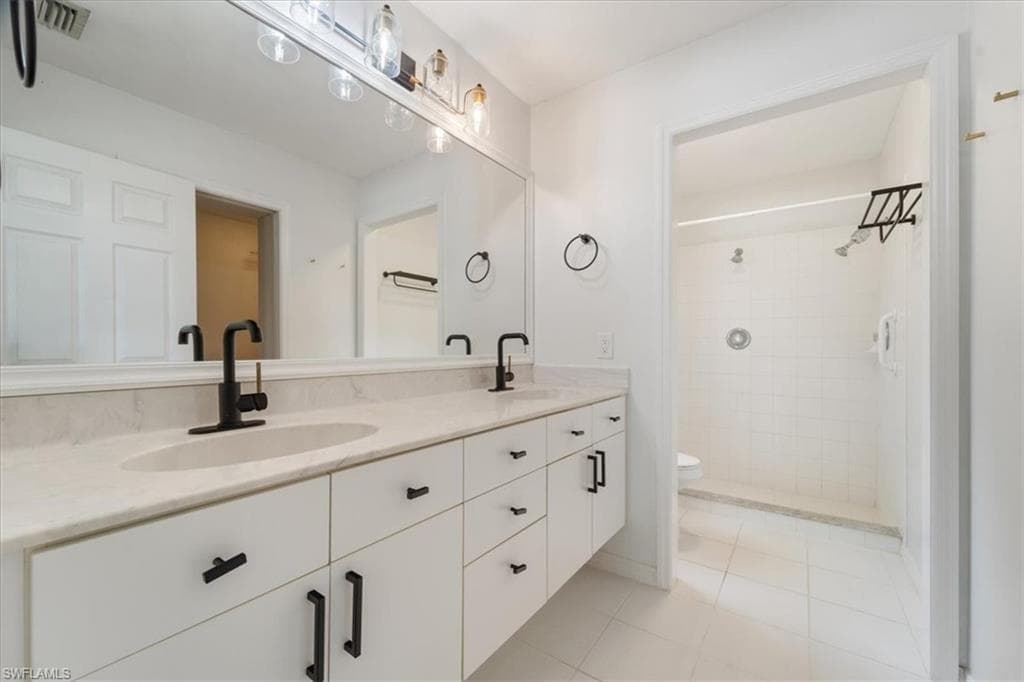 1161 25th St SW, Naples, FL 34117-12