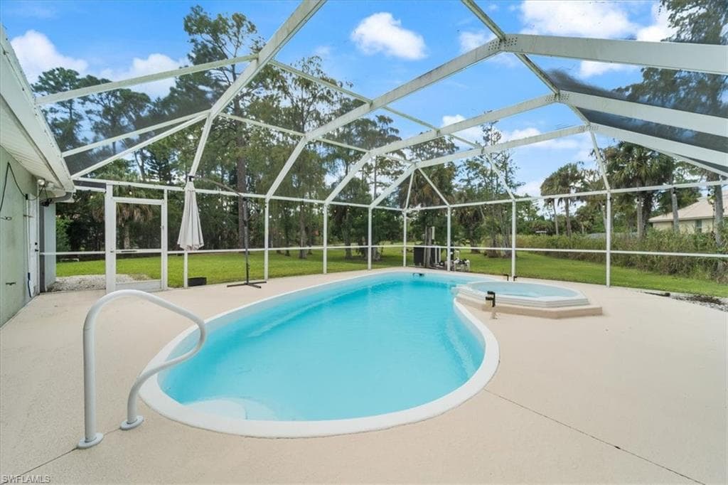 1161 25th St SW, Naples, FL 34117-17